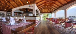 12000_Belvedere_Trogir_gastro_world_restaurant-Trattoria-Bella