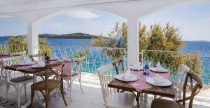 12003_Belvedere_Trogir_gastro_world