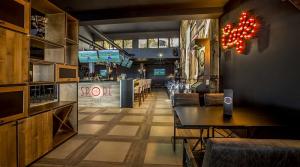 sport bar belvedere