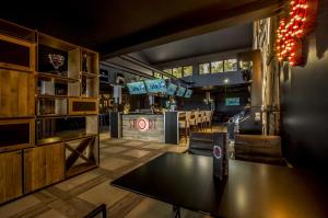 4020_Belvedere_Trogir_gastro_world_sports_bar3
