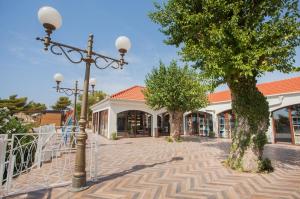 SUPERMARKET HQ29