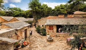 01-Solaris-Dalmatian-Ethno-Village-WEB-1920x1124-video